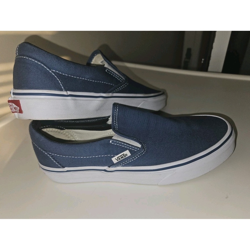 Vans Off the Wall Classic Slip On Skateboard Shoes Mens 6 Womens sz 7.5 Blue - Picture 6 of 7